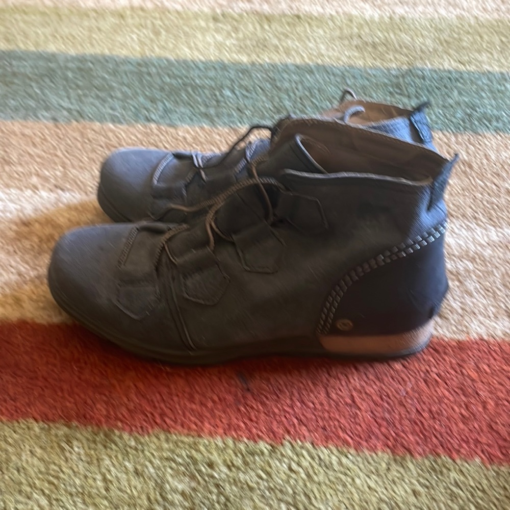 Sorel bootie
